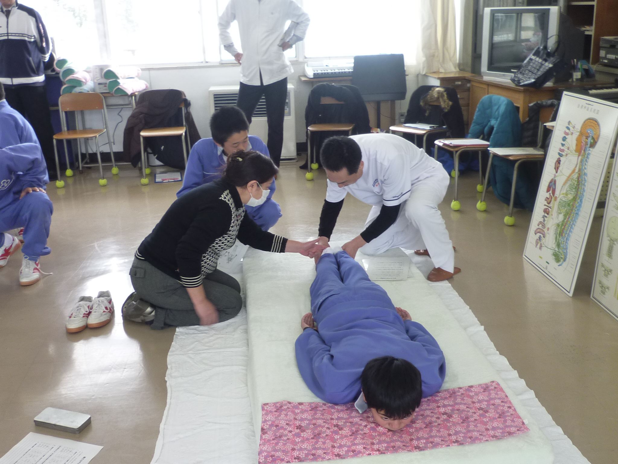 町内の中学校で姿勢運動教室を行いました♪