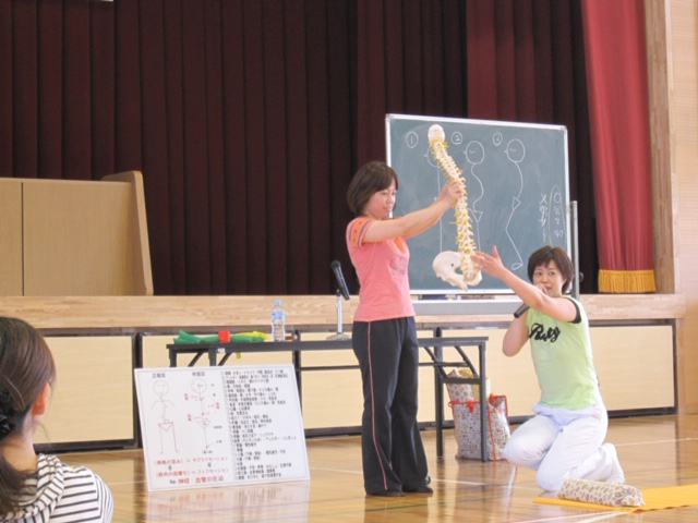 小学校での姿勢講座