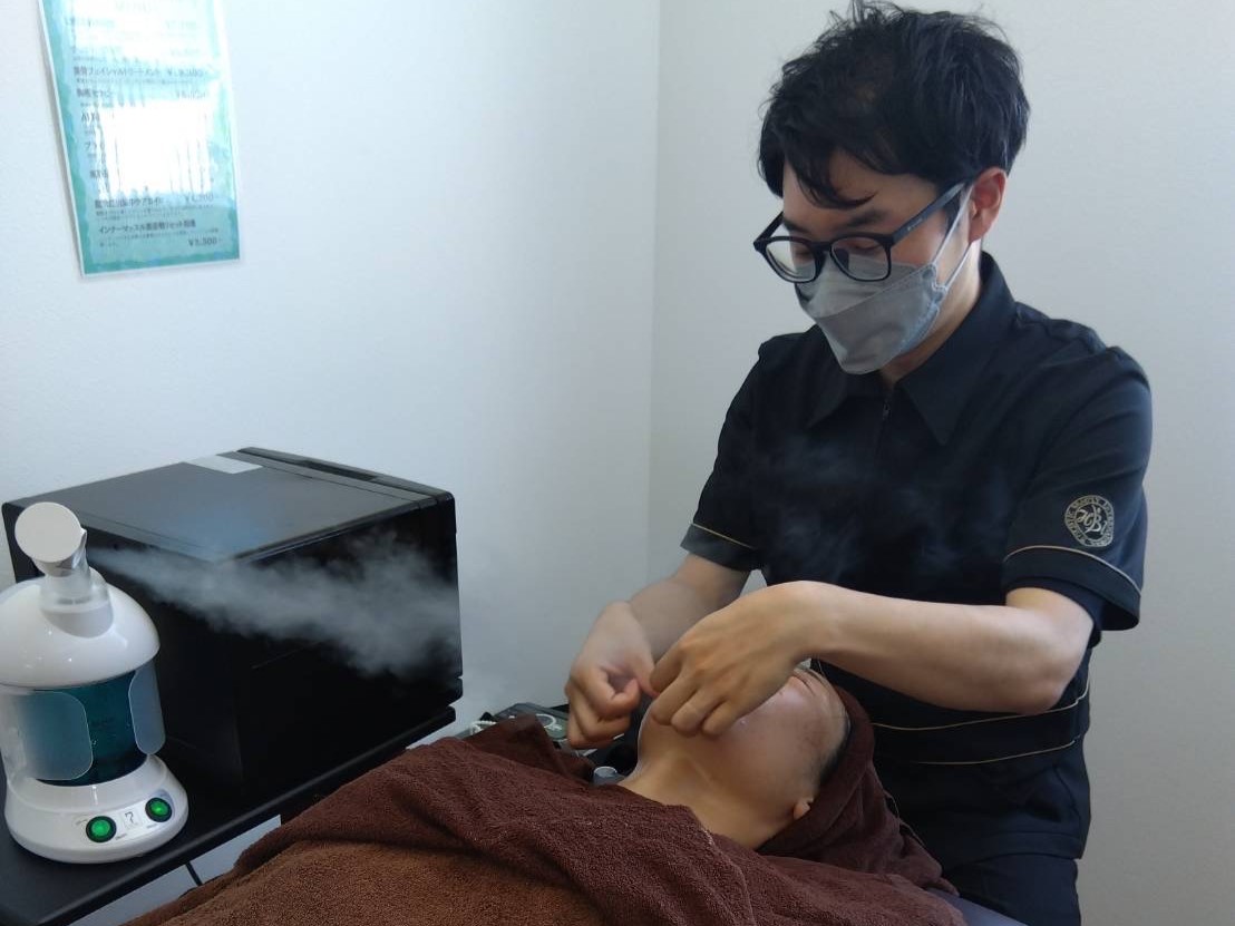 男性エステティシャンが在籍しています。